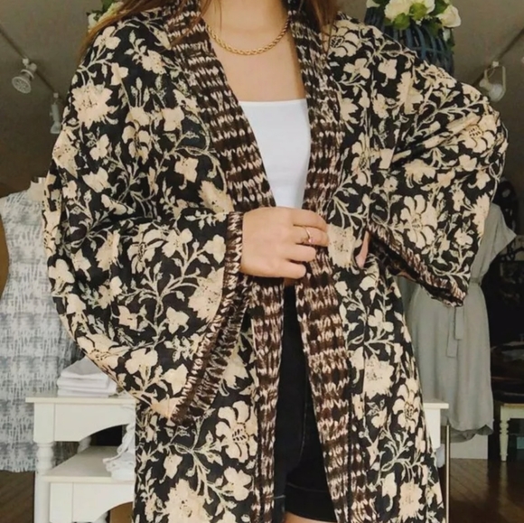 Free People Reversible Luxe Rumi Relaxed Cut Midi Kimono LAST ONE Size Small NWT - Picture 13 of 15